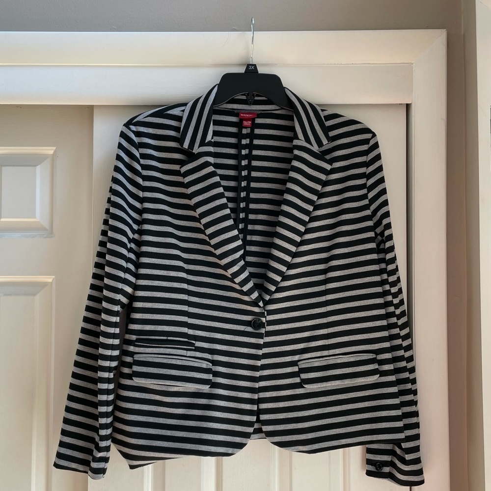 Like new horizontal strip blazer